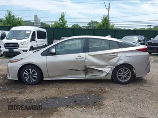 2017 Toyota Prius Plus with VIN JTDKARFPXH3047335, listed as a IAAI auction lot 42586797 with 120,166 mi miles and . Bid and sale history available at DreamBid. Image 14.