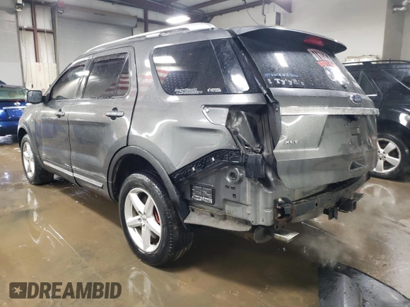 2016 Ford Explorer XLT with VIN 1FM5K8D84GGA10090, listed as a Copart auction lot 51250135 with 199,512 mi miles and Salvage Title. Bid and sale history available at carsss.com. Image 2.