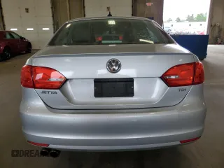 2011 Volkswagen Jetta TDI with VIN 3VWLL7AJ3BM078323, listed as a Copart auction lot 61812565 with 123,307 mi miles and Salvage title. Bid and sale history available at DreamBid. Image 6.