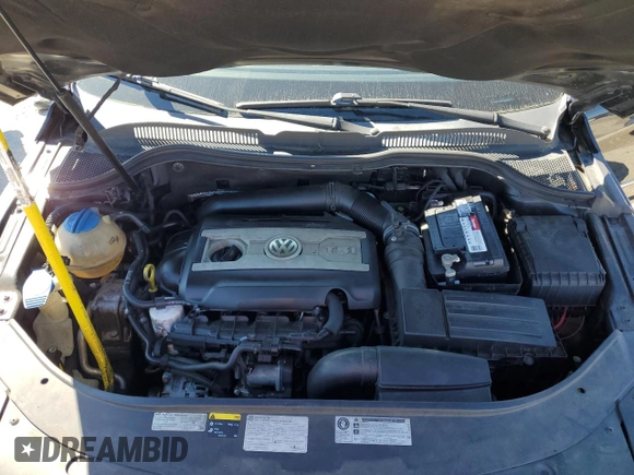 2015 Volkswagen CC Sport with VIN WVWBN7ANXFE820403, listed as a Copart auction lot 45813105 with 112,050 mi miles and Clean Title. Bid and sale history available at DreamBid. Image 11.