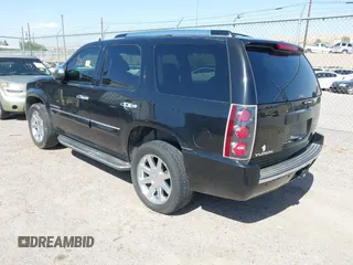 2007 GMC Yukon Denali z VIN 1GKFK63837J170466, wystawiony jako IAAI lot #42227987 z przebiegiem 173 364 mil mil oraz . Historia ofert i sprzedaży dostępna na DreamBid. Obrazek 3.