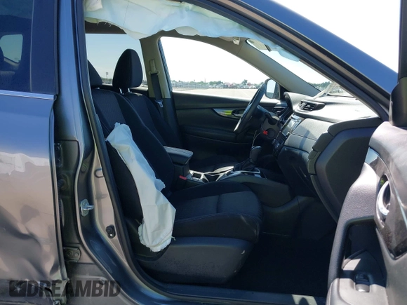 2017 Nissan Rogue SV with VIN KNMAT2MT9HP581822, listed as a IAAI auction lot 42140794 with 74,261 mi miles. Bid and sale history available at carsss.com. Image 5.