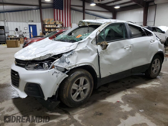 2022 Chevrolet Trax LT with VIN KL7CJLSM8NB508723, listed as a Copart auction lot 43919795 with 0 mi miles and Salvage Title. Bid and sale history available at carsss.com. Image 1.