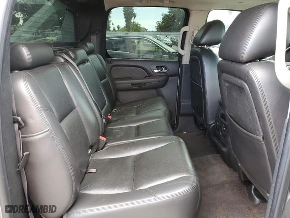 2011 Chevrolet Avalanche LTZ with VIN 3GNMCGE02BG305032, listed as a Copart auction lot 50934315 with 175,955 mi miles and Clean Title. Bid and sale history available at carsss.com. Image 10.
