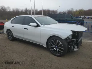 2024 BMW 7 Series 760i xDrive with VIN WBA33EJ00RCP82020, listed as a Copart auction lot 52147535 with 18,563 mi miles and Salvage Title. Bid and sale history available at carsss.com. Image 4.