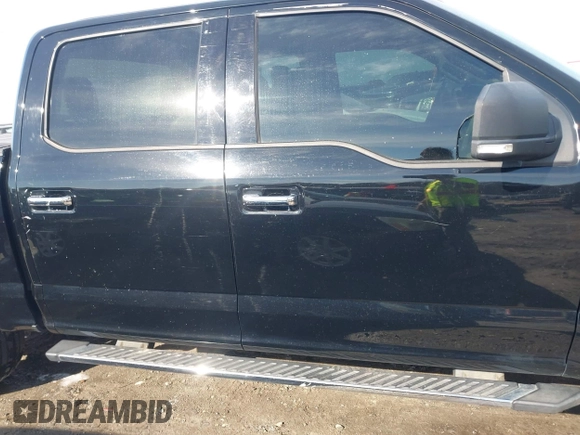 2018 Ford F-150 XL with VIN 1FTEW1E59JFB63307, listed as a IAAI auction lot 41652067 with 174,097 mi miles. Bid and sale history available at carsss.com. Image 13.