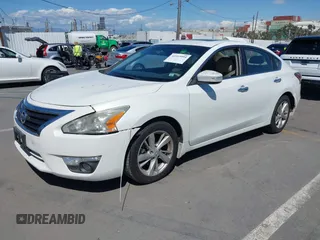 2015 Nissan Altima S with VIN 1N4AL3AP8FN353855, listed as a IAAI auction lot 41915994 with Not Provided miles and . Bid and sale history available at DreamBid. Image 2.