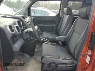 2005 Honda Element EX with VIN 5J6YH28605L031555, listed as a Copart auction lot 53701235 with 179,780 mi miles and Clean Title. Bid and sale history available at DreamBid. Image 7.
