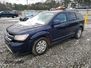 2019 Dodge Journey SE z VIN 3C4PDCBB0KT874681, wystawiony jako Copart lot #87924845 z przebiegiem 166 828 mil mil oraz Szkoda całkowita • Salvage title. Historia ofert i sprzedaży dostępna na DreamBid. Obrazek 1.