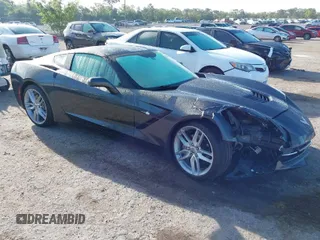 2018 Chevrolet Corvette 3LT with VIN 1G1YF2D78J5105256, listed as a IAAI auction lot 41878913 with 58,121 mi miles. Bid and sale history available at carsss.com. Image 1.