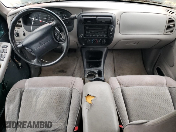 1998 Mercury Mountaineer z VIN 4M2ZU55P2WUJ47334, wystawiony jako Copart lot #63600475 z przebiegiem 148 669 mil mil oraz Czysty tytuł • Clean title. Historia ofert i sprzedaży dostępna na DreamBid. Obrazek 8.