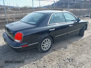 2002 Hyundai XG350 L with VIN KMHFU45EX2A222693, listed as a IAAI auction lot 41858539 with 105,690 mi miles. Bid and sale history available at carsss.com. Image 4.
