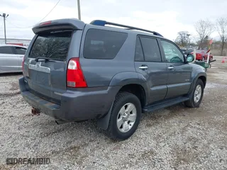 2006 Toyota 4Runner SR5 with VIN JTEBU14R860097237, listed as a IAAI auction lot 42087533 with 249,482 mi miles. Bid and sale history available at carsss.com. Image 4.