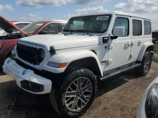 2024 Jeep Wrangler High Altitude z VIN 1C4RJXU67RW218443, wystawiony jako Copart lot #76749944 z przebiegiem 9 507 mil mil oraz Nie do naprawy • Non repairable. Historia ofert i sprzedaży dostępna na DreamBid. Obrazek 1.
