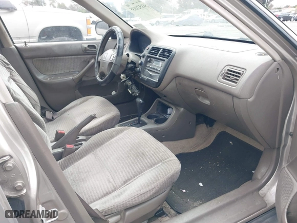 2000 Honda Civic DX with VIN 1HGEJ6625YL058339, listed as a IAAI auction lot 41521835 with 120,282 mi miles. Bid and sale history available at carsss.com. Image 5.