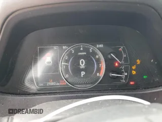 2022 Lexus UX 200 z VIN JTHX3JBH9N2054938, wystawiony jako Copart lot #43940695 z przebiegiem 27 002 mil mil oraz Szkoda całkowita • Salvage title. Historia ofert i sprzedaży dostępna na DreamBid. Obrazek 9.