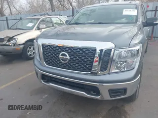 2017 Nissan Titan SV z VIN 1N6AA1EJ3HN536266, wystawiony jako IAAI lot #41915308 z przebiegiem 111 472 mil mil oraz . Historia ofert i sprzedaży dostępna na DreamBid. Obrazek 6.