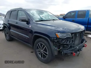 2018 Jeep Grand Cherokee Trailhawk with VIN 1C4RJFLTXJC365640, listed as a IAAI auction lot 41916380 with 76,781 mi miles. Bid and sale history available at carsss.com. Image 1.