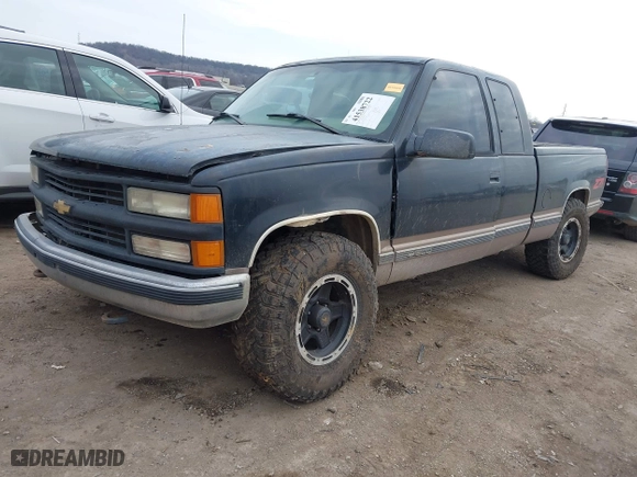 1998 Chevrolet C/K 1500 with VIN 2GCEK19RXW1139475, listed as a IAAI auction lot 41538722 with 361,165 mi miles. Bid and sale history available at carsss.com. Image 17.