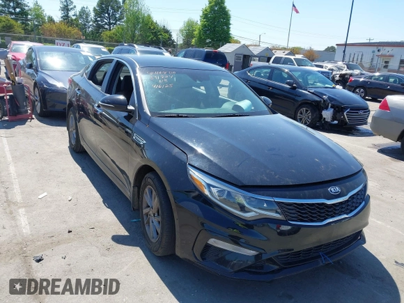 2020 Kia Optima SE с VIN 5XXGT4L32LG401068, выставлен на аукционе IAAI как лот 42000683 с пробегом 114 897 миль миль и . История ставок и продаж доступна на DreamBid. Изображение 1.