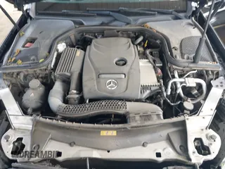 2017 Mercedes-Benz E 300 Luxury z VIN WDDZF4JBXHA036044, wystawiony jako IAAI lot #42053988 z przebiegiem 105 067 mil mil oraz . Historia ofert i sprzedaży dostępna na DreamBid. Obrazek 10.