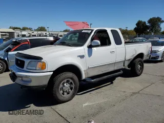 1998 Ford F-250 with VIN 1FTPX28L9WKB01247, listed as a Copart auction lot 70723084 with 119,870 mi miles and Salvage title. Bid and sale history available at DreamBid. Image 1.