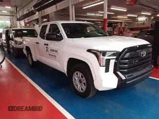 2022 Toyota Tundra SR with VIN 5TFKB5DAXNX006096, listed as a IAAI auction lot 42727998 with 44,389 mi miles and . Bid and sale history available at DreamBid. Image 36.