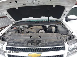 2014 Chevrolet Suburban LT with VIN 1GNSCJE05ER153658, listed as a IAAI auction lot 41867781 with 252,098 mi miles. Bid and sale history available at carsss.com. Image 10.