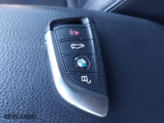 2018 BMW X1 xDrive28i with VIN WBXHT3C36J5L33781, listed as a IAAI auction lot 41497360 with 61,251 mi miles. Bid and sale history available at carsss.com. Image 11.