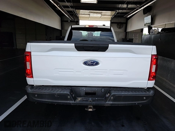 2021 Ford F-150 XL z VIN 1FTMF1EB3MKE25903, wystawiony jako IAAI lot #42414790 z przebiegiem 117 086 mil mil oraz . Historia ofert i sprzedaży dostępna na DreamBid. Obrazek 1.