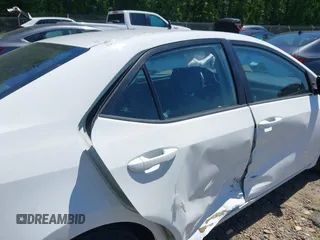 2019 Toyota Corolla L z VIN 5YFBURHE3KP902247, wystawiony jako IAAI lot #42138396 z przebiegiem 72 313 mil mil oraz . Historia ofert i sprzedaży dostępna na DreamBid. Obrazek 18.