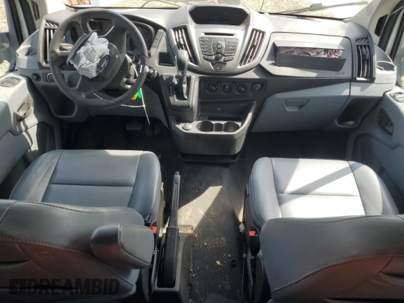 2017 Ford Transit z VIN 1FDZX2XMXHKB42875, wystawiony jako Copart lot #52864775 z przebiegiem 206 122 mil mil oraz Szkoda całkowita • Salvage title. Historia ofert i sprzedaży dostępna na DreamBid. Obrazek 8.