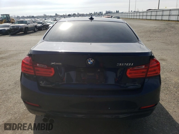 2015 BMW 3 Series 328i xDrive z VIN WBA3B3C53FF545726, wystawiony jako Copart lot #44940485 z przebiegiem Nie podano mil oraz Szkoda całkowita • Salvage title. Historia ofert i sprzedaży dostępna na DreamBid. Obrazek 6.