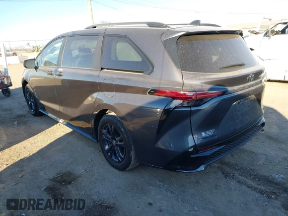 2025 Toyota Sienna XSE z VIN 5TDDSKFC7SS158263, wystawiony jako IAAI lot #41454280 z przebiegiem 8 408 mil mil oraz . Historia ofert i sprzedaży dostępna na DreamBid. Obrazek 3.