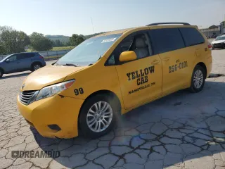 2012 Toyota Sienna XLE AAS with VIN 5TDYK3DCXCS272821, listed as a Copart auction lot 62459535 with 362,234 mi miles and Clean title. Bid and sale history available at DreamBid. Image 1.