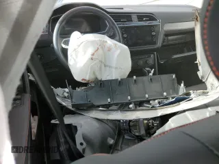 2024 Volkswagen Tiguan Wolfsburg Edition z VIN 3VVAB7AX9RM220316, wystawiony jako Copart lot #49146475 z przebiegiem Nie podano mil oraz Szkoda całkowita • Salvage title. Historia ofert i sprzedaży dostępna na DreamBid. Obrazek 8.