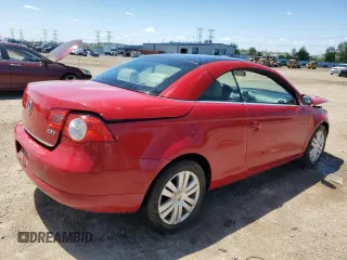 2008 Volkswagen Eos Turbo z VIN WVWBA71F28V040872, wystawiony jako Copart lot #58146495 z przebiegiem 158 657 mil mil oraz Szkoda całkowita • Salvage title. Historia ofert i sprzedaży dostępna na DreamBid. Obrazek 3.