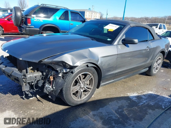 2011 Ford Mustang V6 with VIN 1ZVBP8EM6B5112416, listed as a IAAI auction lot 41416736 with 131,758 mi miles and . Bid and sale history available at DreamBid. Image 19.