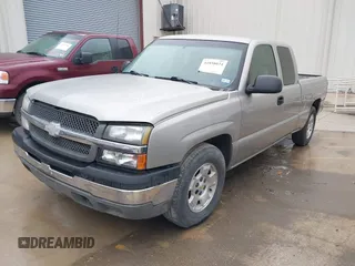 2003 Chevrolet Silverado 1500 LS with VIN 2GCEC19X231278362, listed as a IAAI auction lot 41858074 with 147,654 mi miles. Bid and sale history available at carsss.com. Image 2.