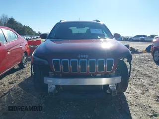 2019 Jeep Cherokee Latitude with VIN 1C4PJLCB8KD220444, listed as a IAAI auction lot 41245726 with 98,659 mi miles and . Bid and sale history available at DreamBid. Image 13.