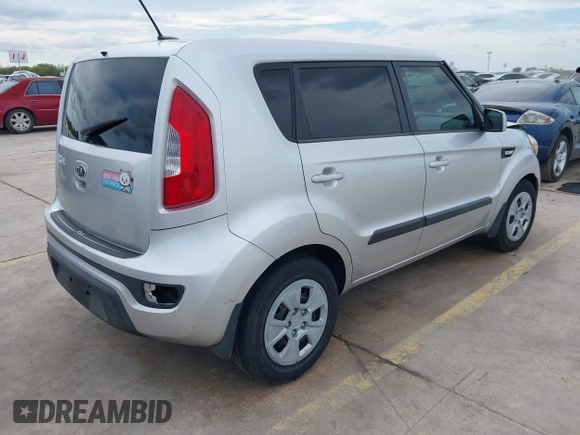 2013 Kia Soul with VIN KNDJT2A52D7530856, listed as a IAAI auction lot 41889860 with 148,982 mi miles and . Bid and sale history available at DreamBid. Image 4.