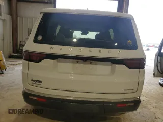 2022 Jeep Wagoneer Series III с VIN 1C4SJVDT4NS101691, выставлен на аукционе Copart как лот 49896565 с пробегом 51 985 миль миль и Списание • Salvage title. История ставок и продаж доступна на DreamBid. Изображение 6.