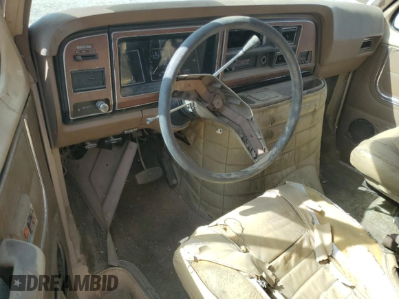 1986 Ford Econoline Cargo with VIN 1FDDE14N6GHB87105, listed as a Copart auction lot 47234585 with 41,020 mi miles and Clean Title. Bid and sale history available at DreamBid. Image 8.