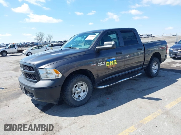2018 Ram 1500 SSV z VIN 1C6RR7XT1JS270616, wystawiony jako IAAI lot #42080855 z przebiegiem 129 819 mil mil oraz . Historia ofert i sprzedaży dostępna na DreamBid. Obrazek 2.