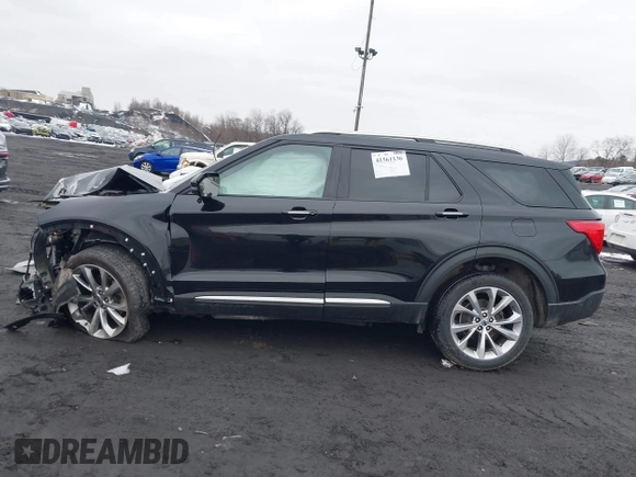2021 Ford Explorer Platinum with VIN 1FM5K8HCXMGC37214, listed as a IAAI auction lot 41561136 with 51,812 mi miles. Bid and sale history available at carsss.com. Image 14.