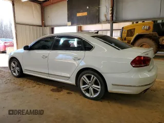2014 Volkswagen Passat SEL Premium with VIN 1VWCS7A37EC031578, listed as a Copart auction lot 88083095 with 180,582 mi miles and Clean Title. Bid and sale history available at carsss.com. Image 2.