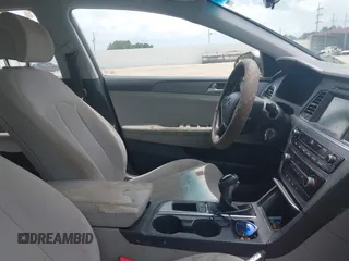 2016 Hyundai Sonata SE с VIN 5NPE24AFXGH367060, выставлен на аукционе IAAI как лот 42492315 с пробегом 198 065 миль миль и . История ставок и продаж доступна на DreamBid. Изображение 5.