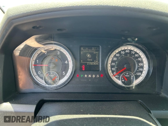 2018 Ram 2500 Tradesman with VIN 3C6UR5HL4JG347483, listed as a Copart auction lot 56982925 with 219,236 mi miles and Clean title. Bid and sale history available at DreamBid. Image 9.