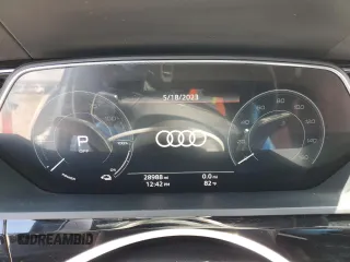 2019 Audi e-tron Prestige with VIN WA1VABGE8KB022801, listed as a Copart auction lot 52213123 with 28,988 mi miles. Bid and sale history available at carsss.com. Image 9.