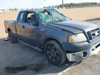 2008 Ford F-150 STX with VIN 1FTRX12W68FA19784, listed as a IAAI auction lot 41481680 with 210,293 mi miles and . Bid and sale history available at carsss.com. Image 1.